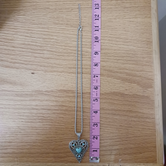 2 item-FAUX TURQUOISE & HEART GEMSTONE SILVERTONE NECKLACE & HEART EARRINGS - Picture 5 of 10